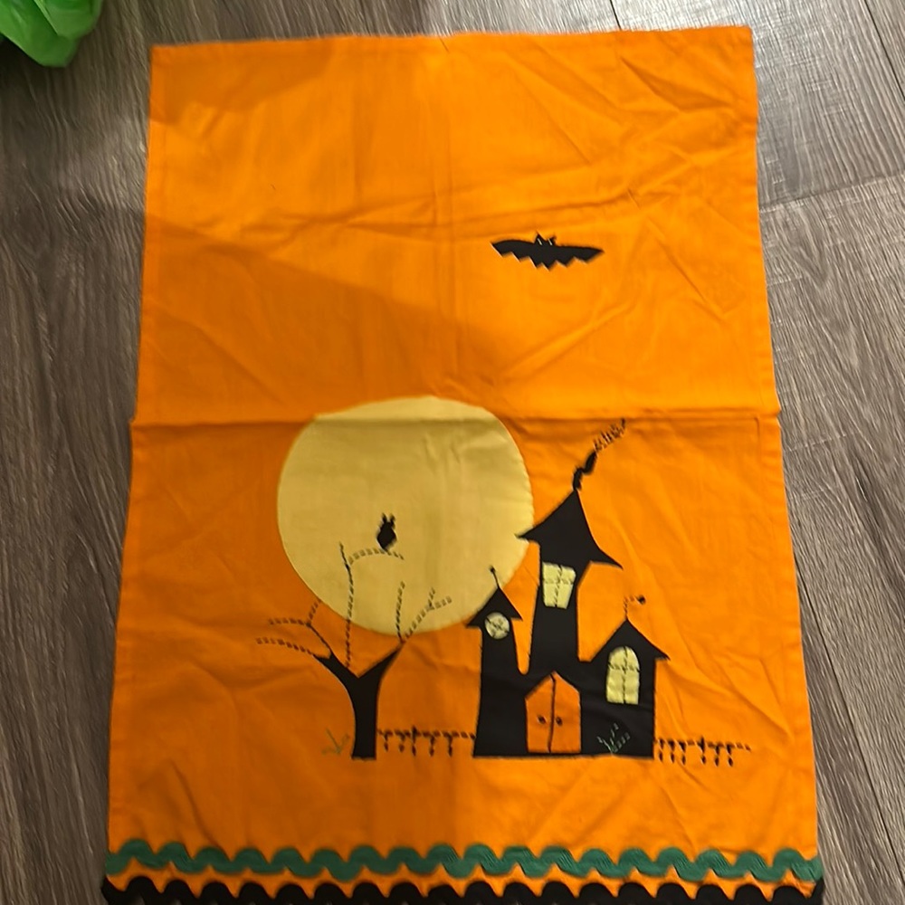New Halloween dish towel from Tag brand